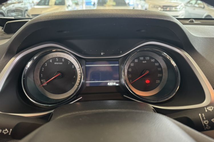Used Chevrolet Orlando 2019 530T Automatic Luxury Edition (5+2 Seater) – China VI Standard Odometer Close Up