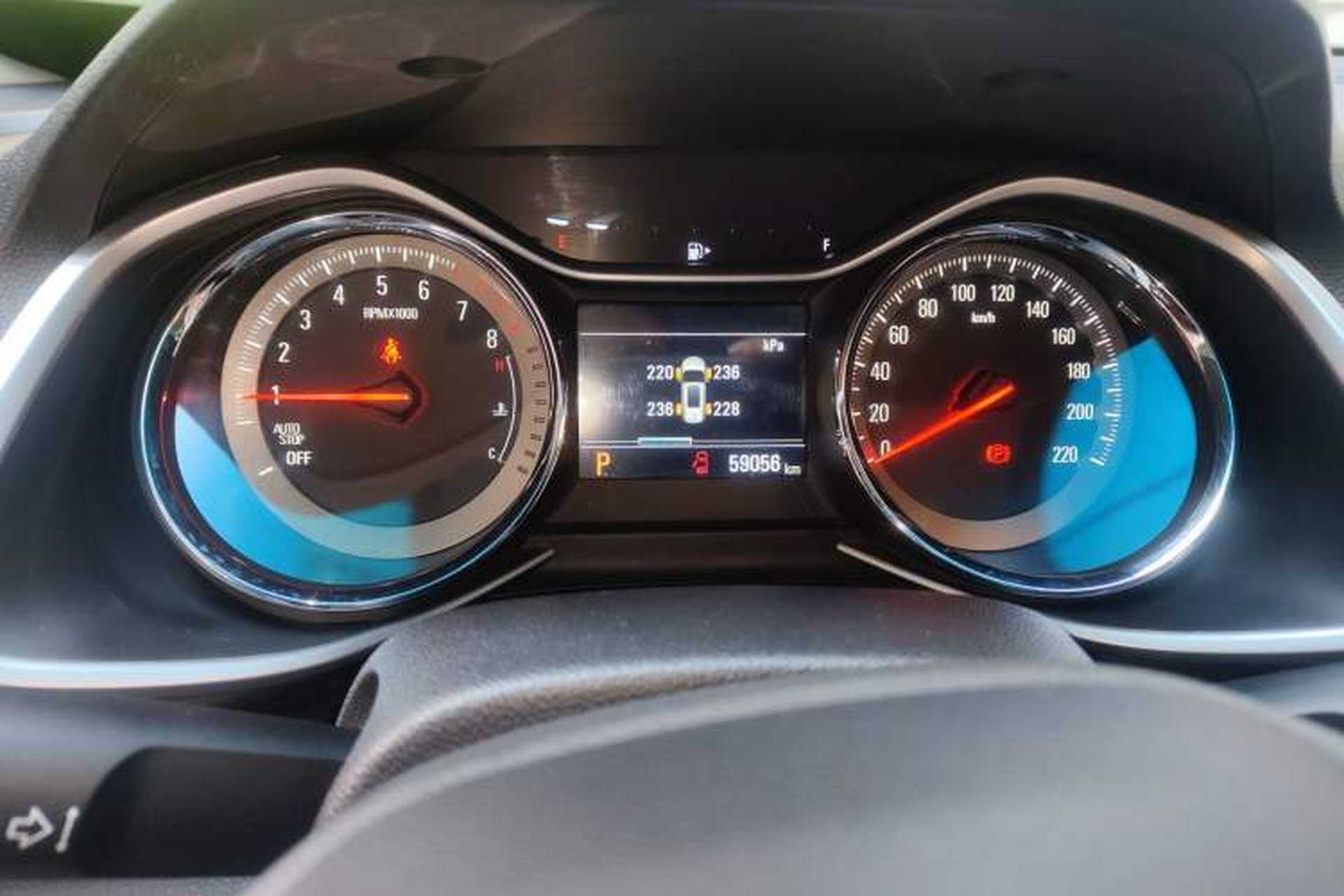 Used Chevrolet Orlando 2019 Redline 530T Automatic Enjoyment Version (5+2 Seating) China VI Odometer Close Up