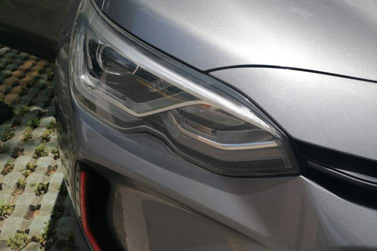 Used Chevrolet Orlando 2019 Redline 530T Automatic Luxury Edition (5-seat model) – China VI Standard Right Front Headlight