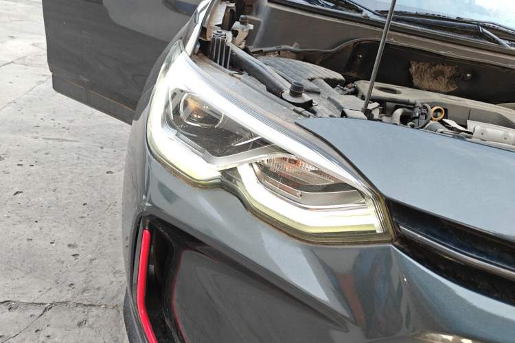 Used Chevrolet Orlando 2019 Redline 530T Automatic Luxury Edition (5-seat model) – China VI Standard Right Front Headlight