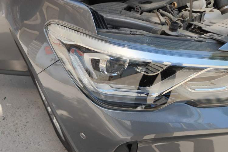 Used Chevrolet Orlando 2019 530T Automatic Luxury Edition (5-seat model) China VI Right Front Headlight