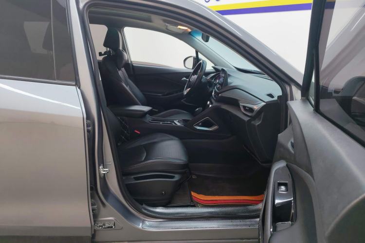 Used Chevrolet Orlando 2019 Redline 530T Automatic Enjoyment Version (5+2 Seating) China VI Right Front Seat