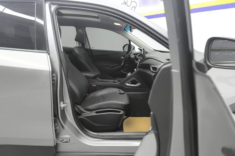 Used Chevrolet Orlando 2019 Redline 530T Automatic Enjoyment Version (5+2 Seating) China VI Right Front Seat