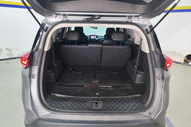 Used Chevrolet Orlando 2019 Redline 530T Automatic Enjoyment Version (5+2 Seating) China VI Trunk