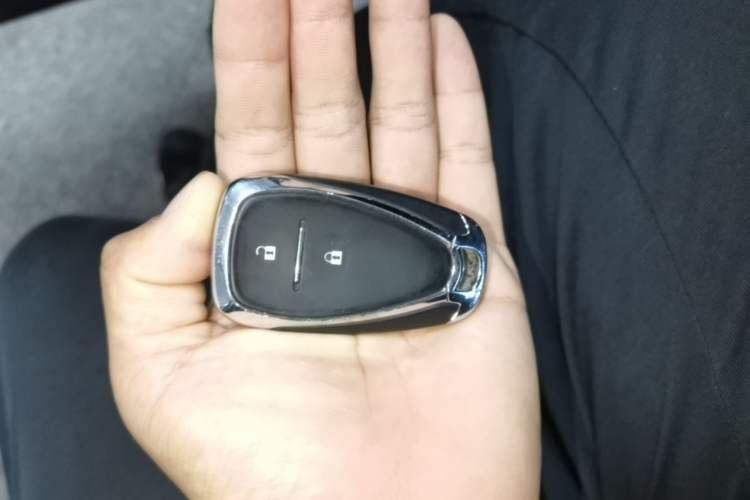 Used Chevrolet Orlando 2019 Redline 530T Automatic Enjoyment Version (5+2 Seating) China VI Vehicle Key
