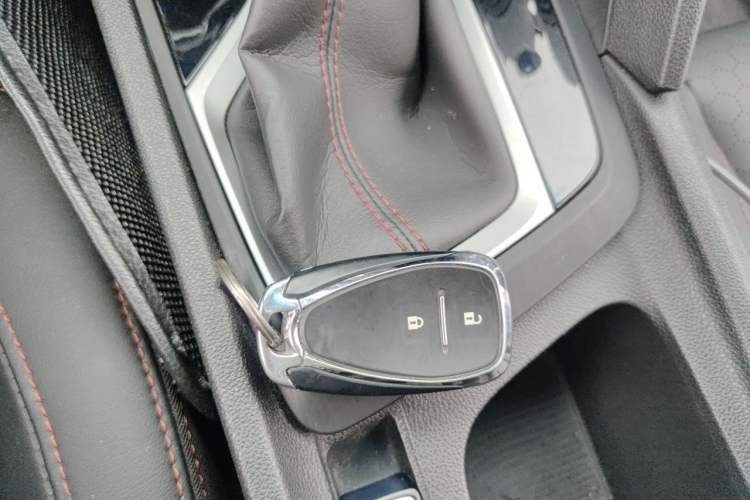 Used Chevrolet Orlando 2019 Redline 530T Automatic Enjoyment Version (5+2 Seating) China VI Vehicle Key