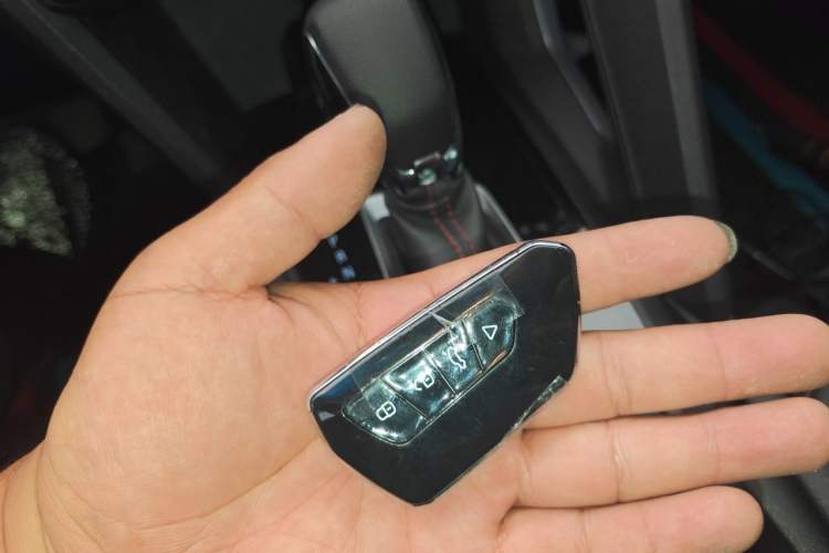 Used Chevrolet Orlando 2019 Redline 530T Automatic Enjoyment Version (5+2 Seating) China VI Vehicle Key