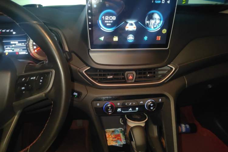 Used Chevrolet Orlando 2019 Redline 530T Automatic Enjoyment Version (5+2 Seating) China VI Audio And AC Panel