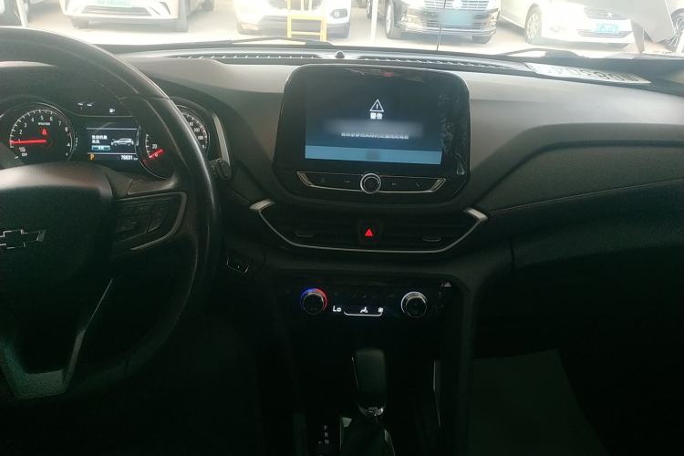 Used Chevrolet Orlando 2019 Redline 530T Automatic Enjoyment Version (5+2 Seating) China VI Center Console