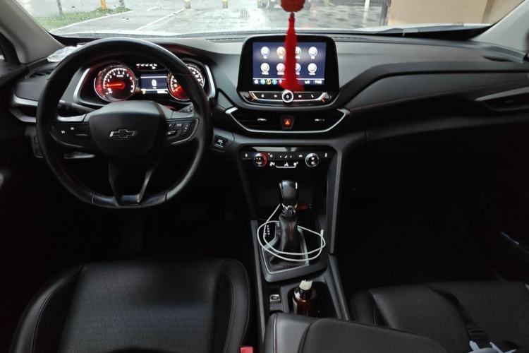 Used Chevrolet Orlando 2019 Redline 530T Automatic Enjoyment Version (5+2 Seating) China VI Center Console