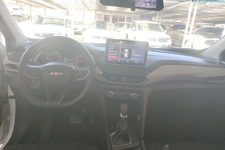 Used Chevrolet Orlando 2019 530T Automatic Luxury Edition (5+2 Seater) – China VI Standard Center Console