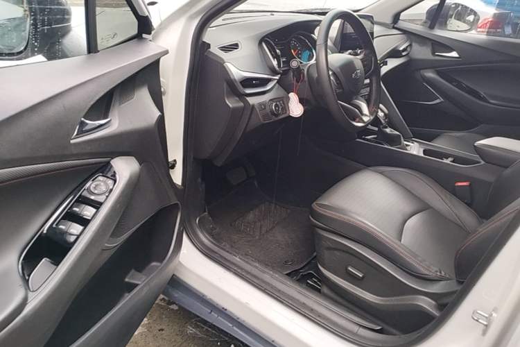 Used Chevrolet Orlando 2019 Redline 530T Automatic Enjoyment Version (5+2 Seating) China VI Driver Seat