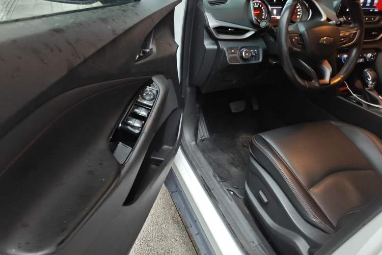 Used Chevrolet Orlando 2019 Redline 530T Automatic Enjoyment Version (5+2 Seating) China VI Driver Seat