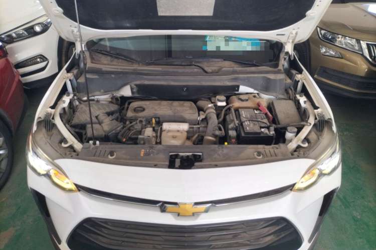 Used Chevrolet Orlando 2019 530T Automatic Luxury Edition (5+2 Seater) – China VI Standard Engine Bay