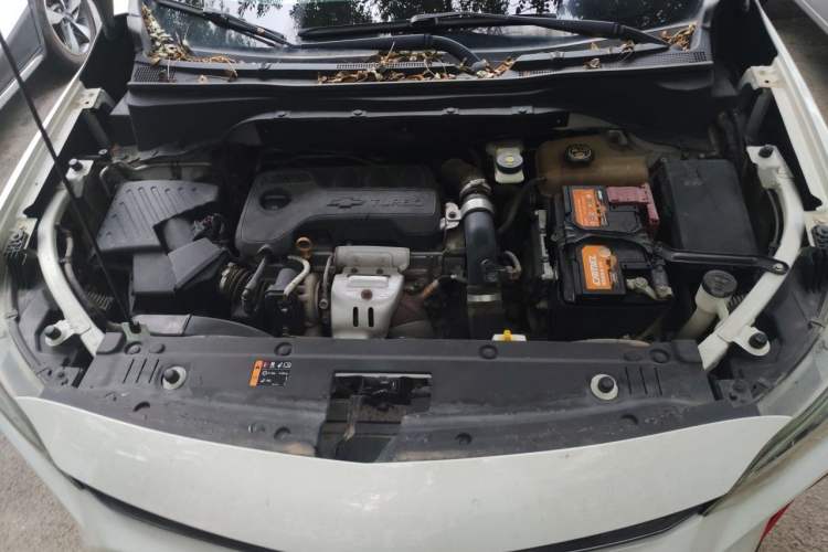 Used Chevrolet Orlando 2019 530T Automatic Mickey Custom Edition (5+2 Seats) – China VI Standard Engine Bay