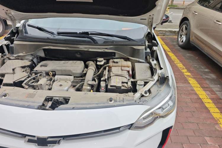 Used Chevrolet Orlando 2019 Redline 530T Automatic Enjoyment Version (5+2 Seating) China VI Engine Bay Left