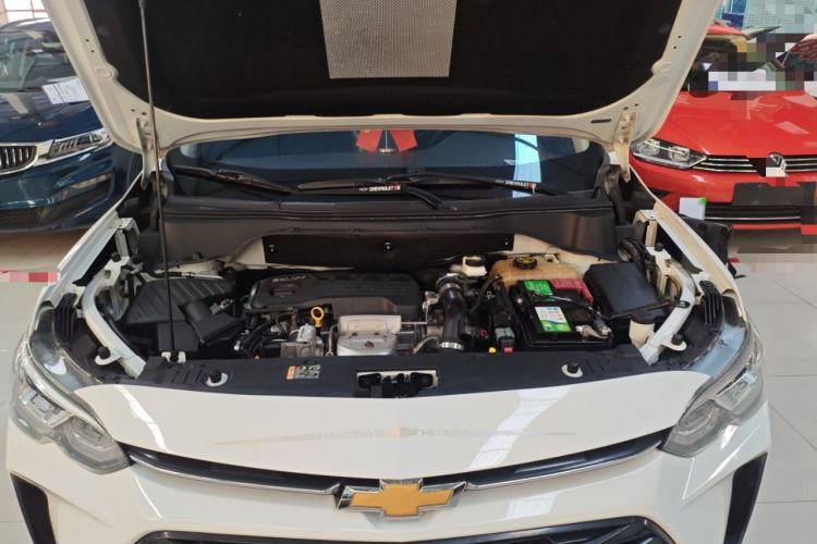 Used Chevrolet Orlando 2019 530T Automatic Luxury Edition (5+2 Seater) – China VI Standard Engine Bay