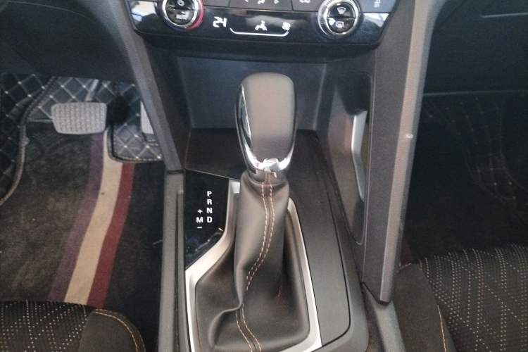 Used Chevrolet Orlando 2019 530T Automatic Luxury Edition (5+2 Seater) – China VI Standard Gear Lever