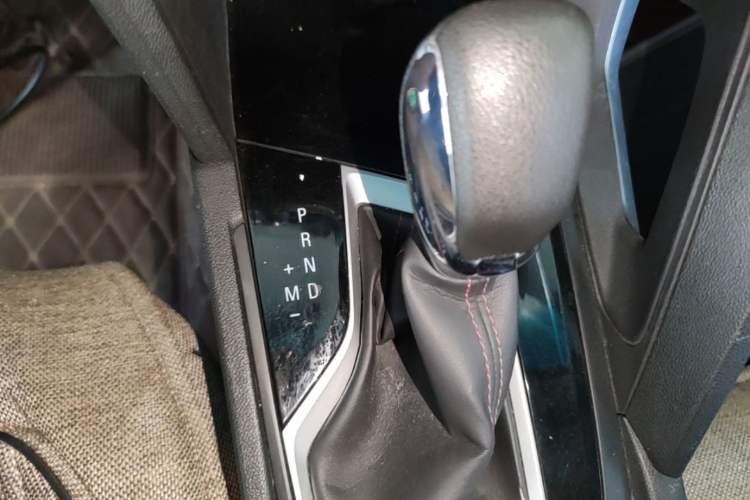 Used Chevrolet Orlando 2019 Redline 530T Automatic Enjoyment Version (5+2 Seating) China VI Gear Lever