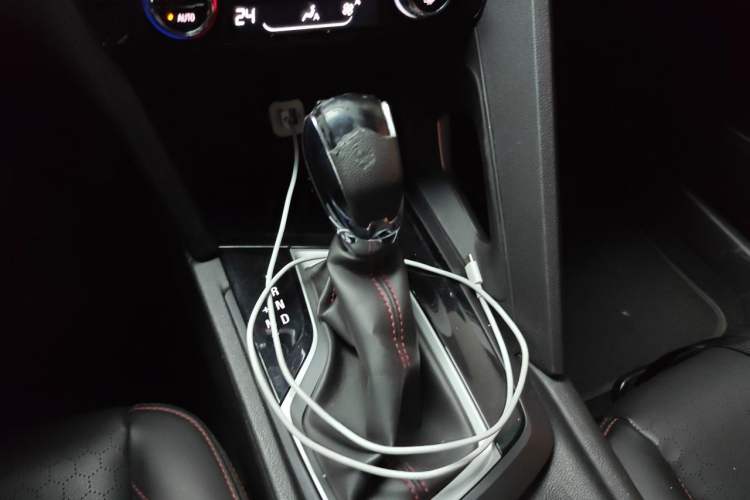 Used Chevrolet Orlando 2019 Redline 530T Automatic Enjoyment Version (5+2 Seating) China VI Gear Lever