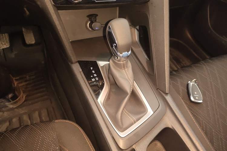Used Chevrolet Orlando 2019 530T Automatic Luxury Edition (5+2 Seater) – China VI Standard Gear Lever