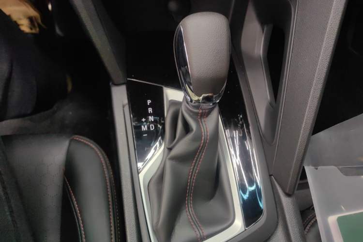 Used Chevrolet Orlando 2019 Redline 530T Automatic Enjoyment Version (5+2 Seating) China VI Gear Lever