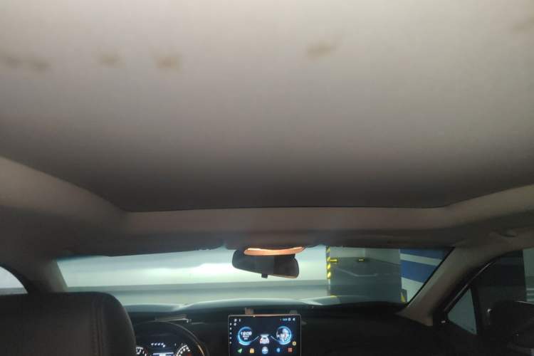 Used Chevrolet Orlando 2019 Redline 530T Automatic Enjoyment Version (5+2 Seating) China VI Headliner