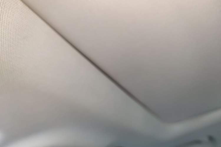 Used Chevrolet Orlando 2019 Redline 530T Automatic Enjoyment Version (5+2 Seating) China VI Headliner