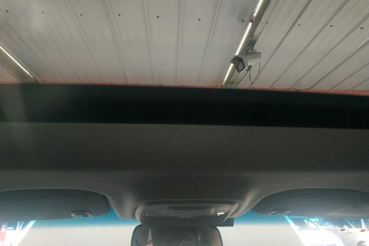 Used Chevrolet Orlando 2019 Redline 530T Automatic Enjoyment Version (5+2 Seating) China VI Headliner