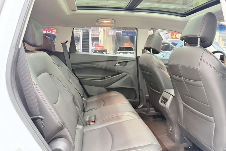 Used Chevrolet Orlando 2019 Redline 530T Automatic Enjoyment Version (5+2 Seating) China VI Headliner