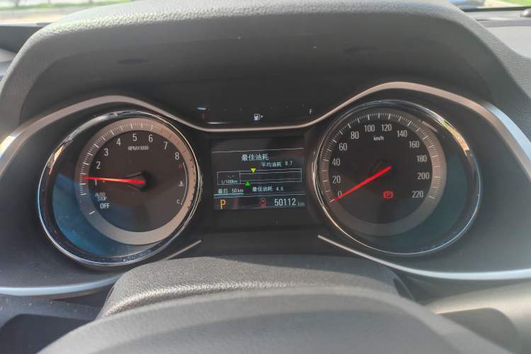 Used Chevrolet Orlando 2019 530T Automatic Luxury Edition (5+2 Seater) – China VI Standard Instrument Cluster
