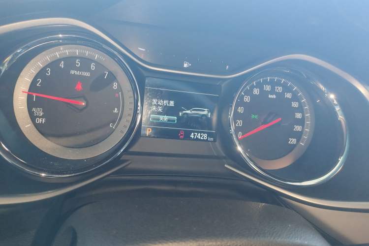Used Chevrolet Orlando 2019 530T Automatic Luxury Edition (5+2 Seater) – China VI Standard Instrument Cluster