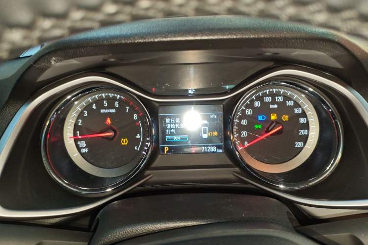 Used Chevrolet Orlando 2019 530T Automatic Luxury Edition (5+2 Seater) – China VI Standard Instrument Cluster