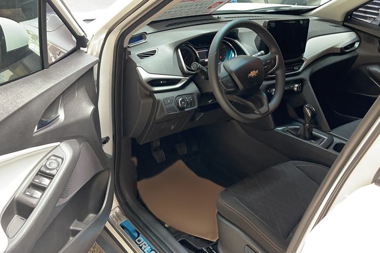 Used Chevrolet Orlando 2019 530T Manual Enjoyment Edition (5+2 Models) China VI Standard Interior 2