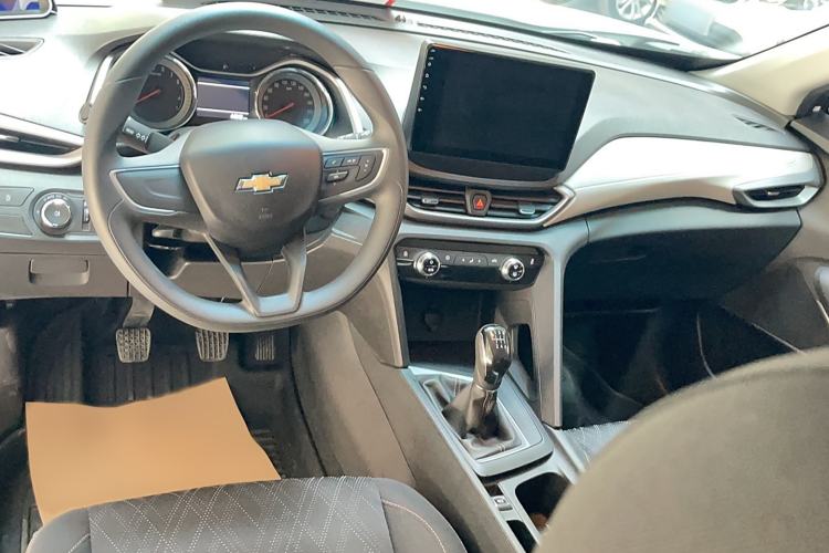 Used Chevrolet Orlando 2019 530T Manual Enjoyment Edition (5+2 Models) China VI Standard Interior 3