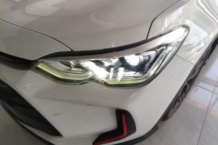 Used Chevrolet Orlando 2019 Redline 530T Automatic Enjoyment Version (5+2 Seating) China VI Left Front Headlight