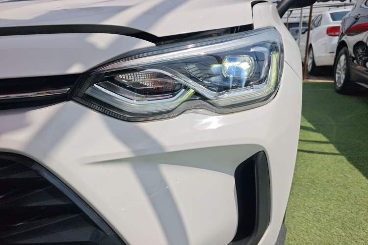 Used Chevrolet Orlando 2019 530T Automatic Luxury Edition (5-seat model) China VI Left Front Headlight