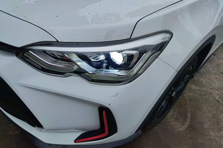 Used Chevrolet Orlando 2019 Redline 530T Automatic Enjoyment Version (5+2 Seating) China VI Left Front Headlight