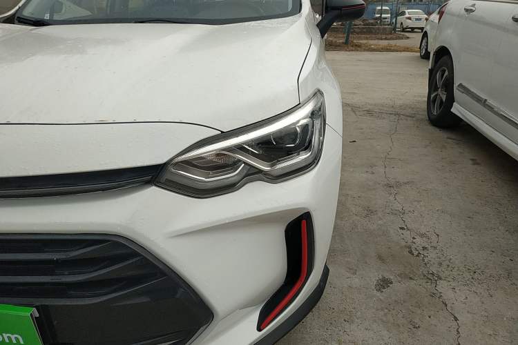 Used Chevrolet Orlando 2019 Redline 530T Automatic Enjoyment Version (5+2 Seating) China VI Left Front Headlight