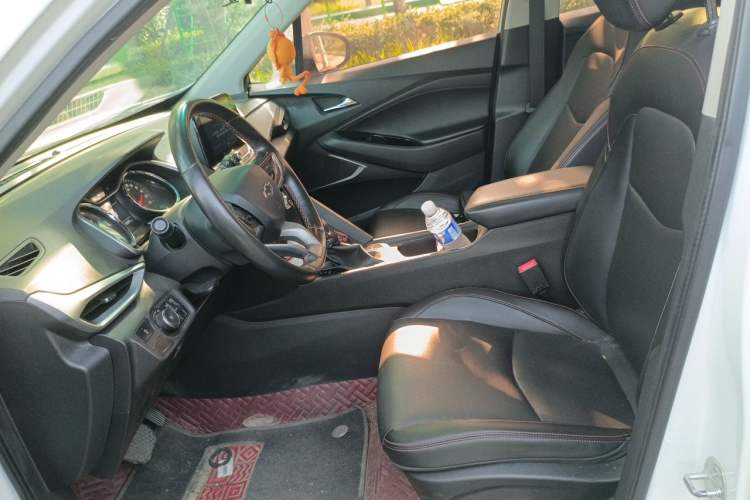 Used Chevrolet Orlando 2019 Redline 530T Automatic Enjoyment Version (5+2 Seating) China VI Left Front Seat