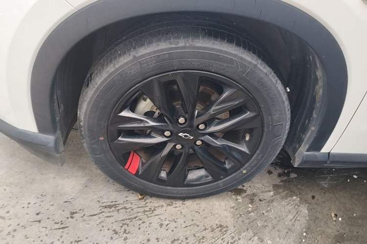 Used Chevrolet Orlando 2019 Redline 530T Automatic Enjoyment Version (5+2 Seating) China VI Left Front Wheel Hub