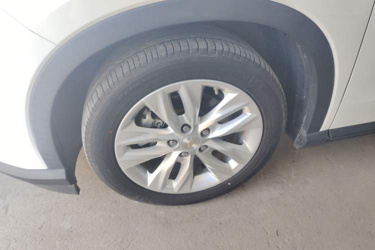 Used Chevrolet Orlando 2019 530T Automatic Luxury Edition (5+2 Seater) – China VI Standard Left Front Wheel Hub