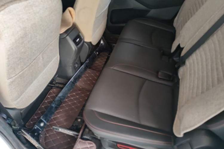 Used Chevrolet Orlando 2019 Redline 530T Automatic Enjoyment Version (5+2 Seating) China VI Left Rear Seat
