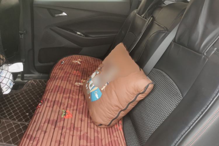Used Chevrolet Orlando 2019 Redline 530T Automatic Enjoyment Version (5+2 Seating) China VI Left Rear Seat