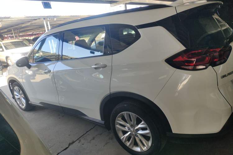 Used Chevrolet Orlando 2019 530T Automatic Luxury Edition (5+2 Seater) – China VI Standard Left Side