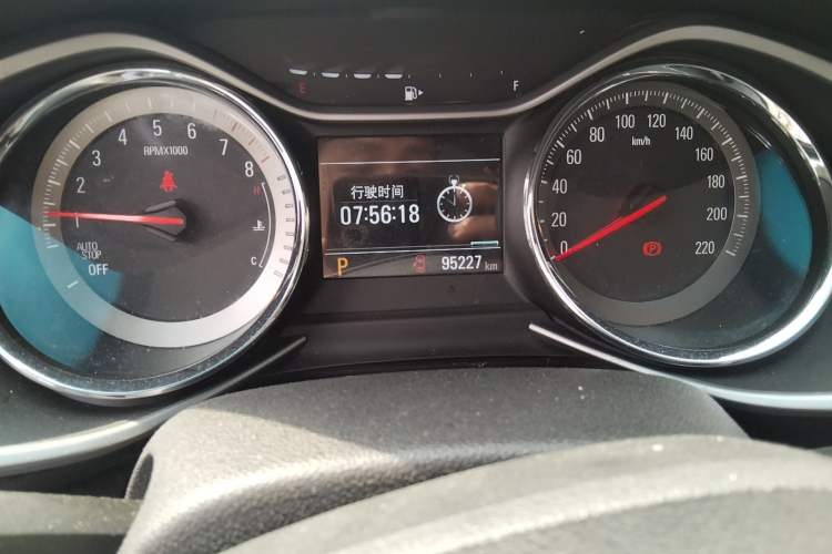 Used Chevrolet Orlando 2019 Redline 530T Automatic Luxury Edition (5-seat model) – China VI Standard Odometer Close Up