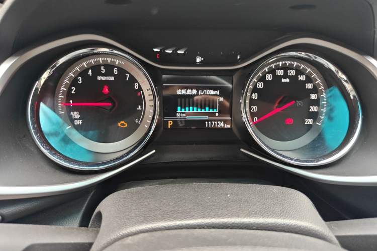 Used Chevrolet Orlando 2019 Redline 530T Automatic Enjoyment Version (5+2 Seating) China VI Odometer Close Up