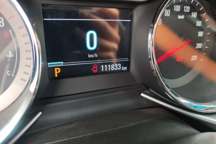 Used Chevrolet Orlando 2019 530T Automatic Luxury Edition (5-seat model) China VI Odometer Close Up