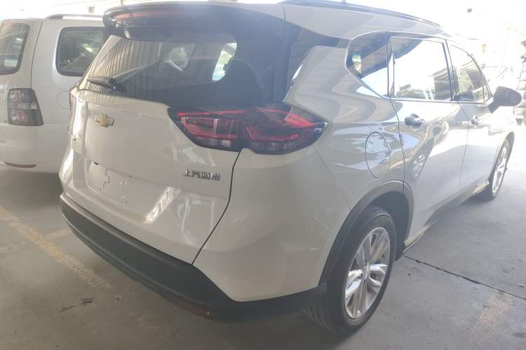 Used Chevrolet Orlando 2019 530T Automatic Luxury Edition (5+2 Seater) – China VI Standard Rear Right 45 Deg