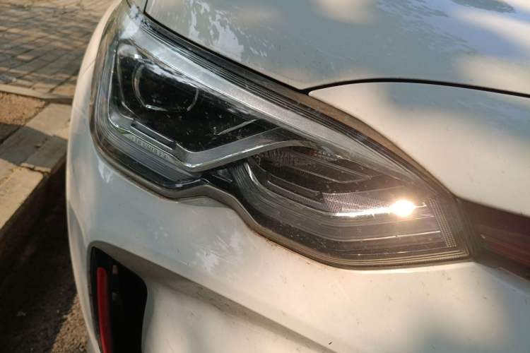 Used Chevrolet Orlando 2019 Redline 530T Automatic Enjoyment Version (5+2 Seating) China VI Right Front Headlight